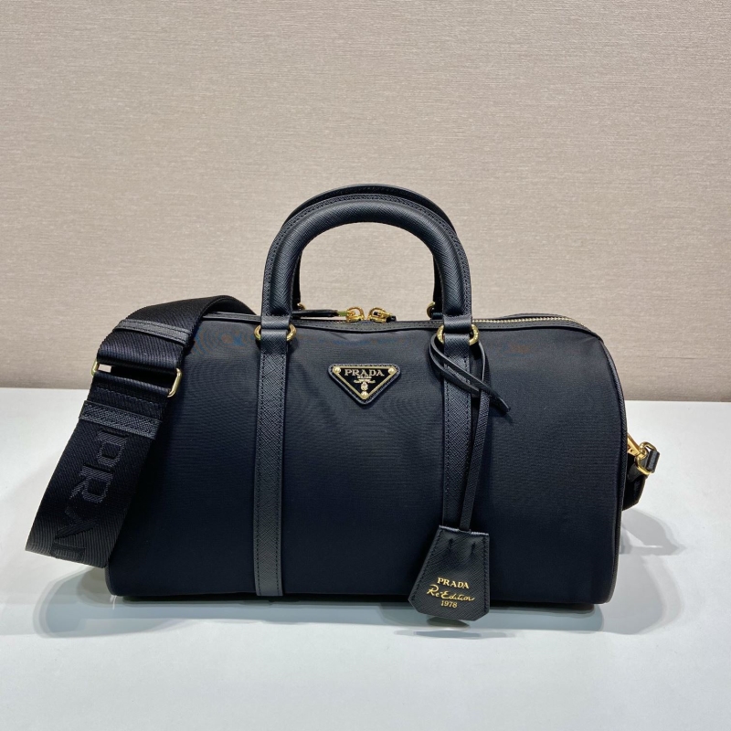 Pra*a travel bags